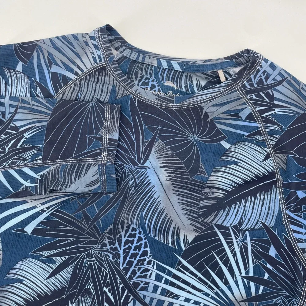 Tommy Bahama IslandActive Rash Guard Mens M‎ Blue Tropical Leaf Print Swim Top